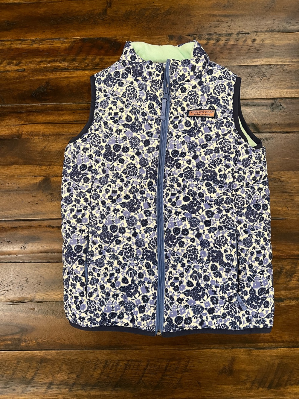 Vineyard Vines Girls' Navy and White Floral Quilted Vest